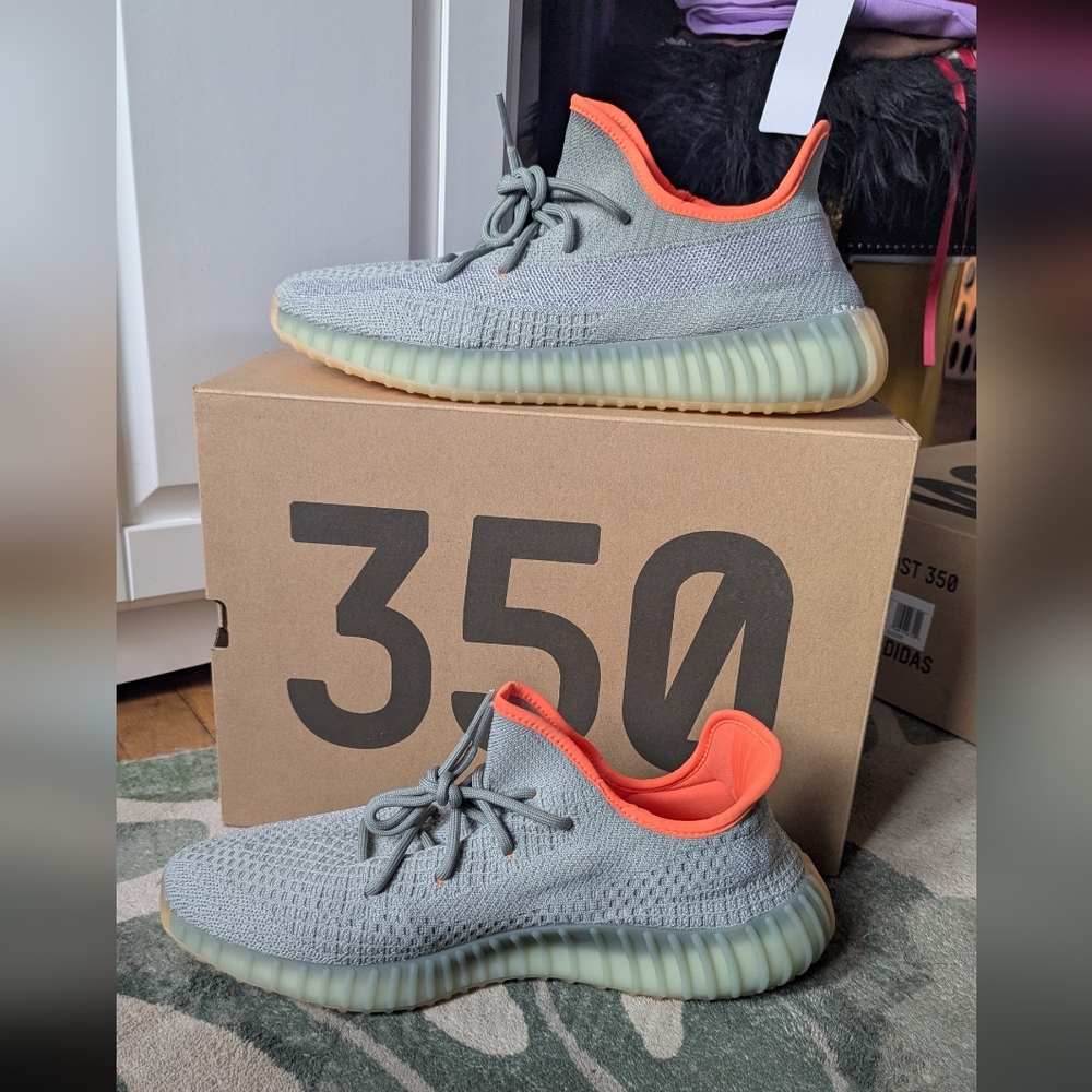 NWT YEEZY boost 350 V2 Desert Sage 🍊 FX9035 - Picture 2 of 7